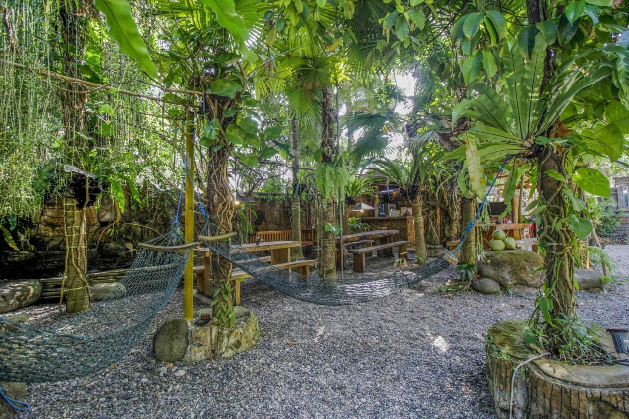 Hotel The Galuh Pekutatan Pulukan Exteriér fotografie